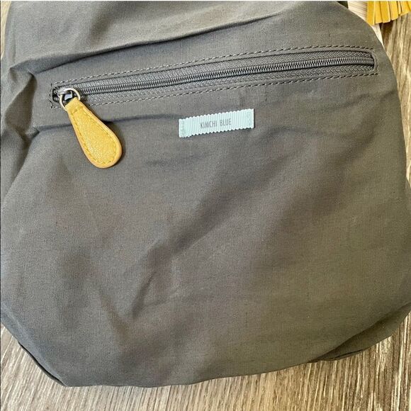 Kimichi Blue UO clutch with tassel NWT - Picture 7 of 12